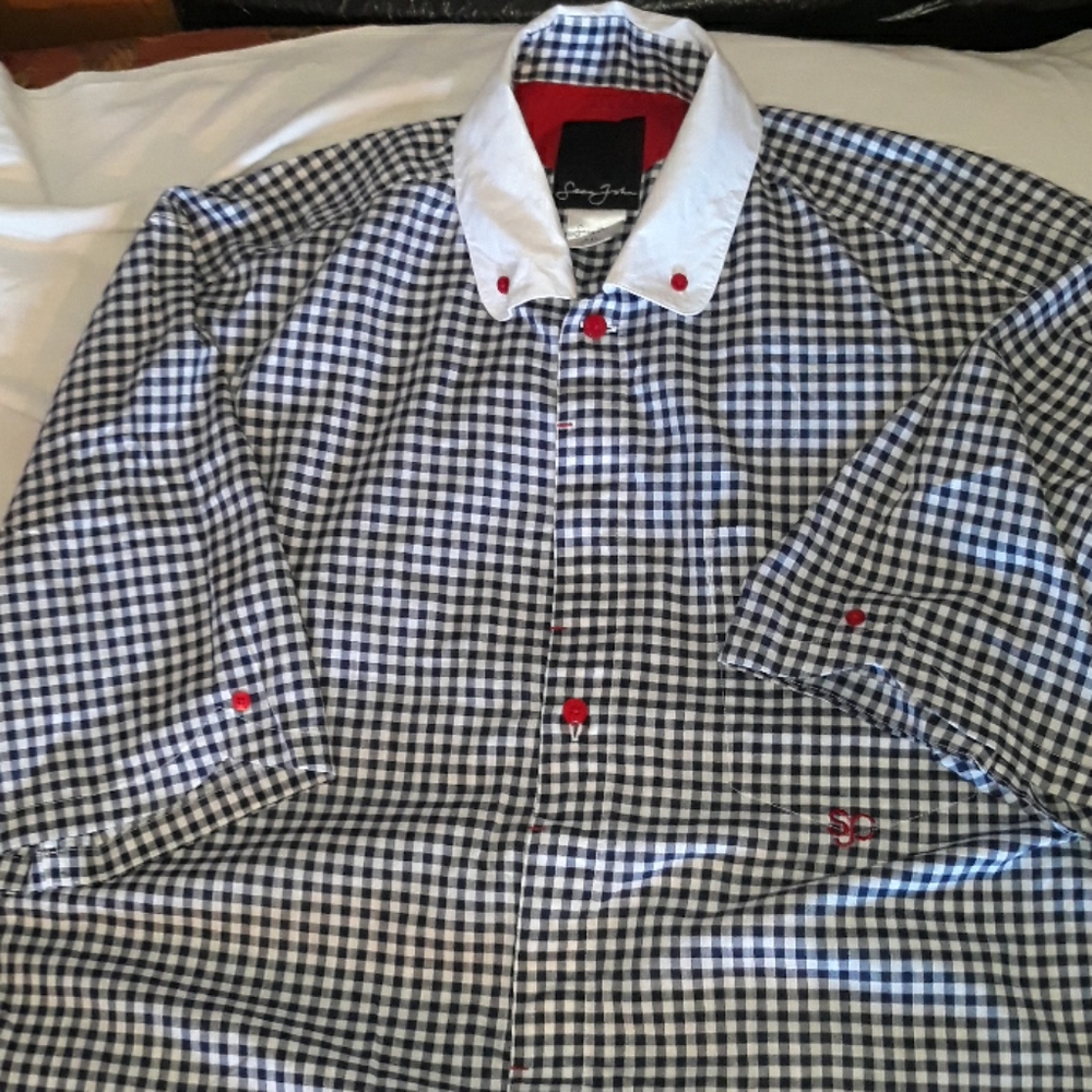 Men's SIZE: 2XL (Sean John) CASUAL Button Down!!!!